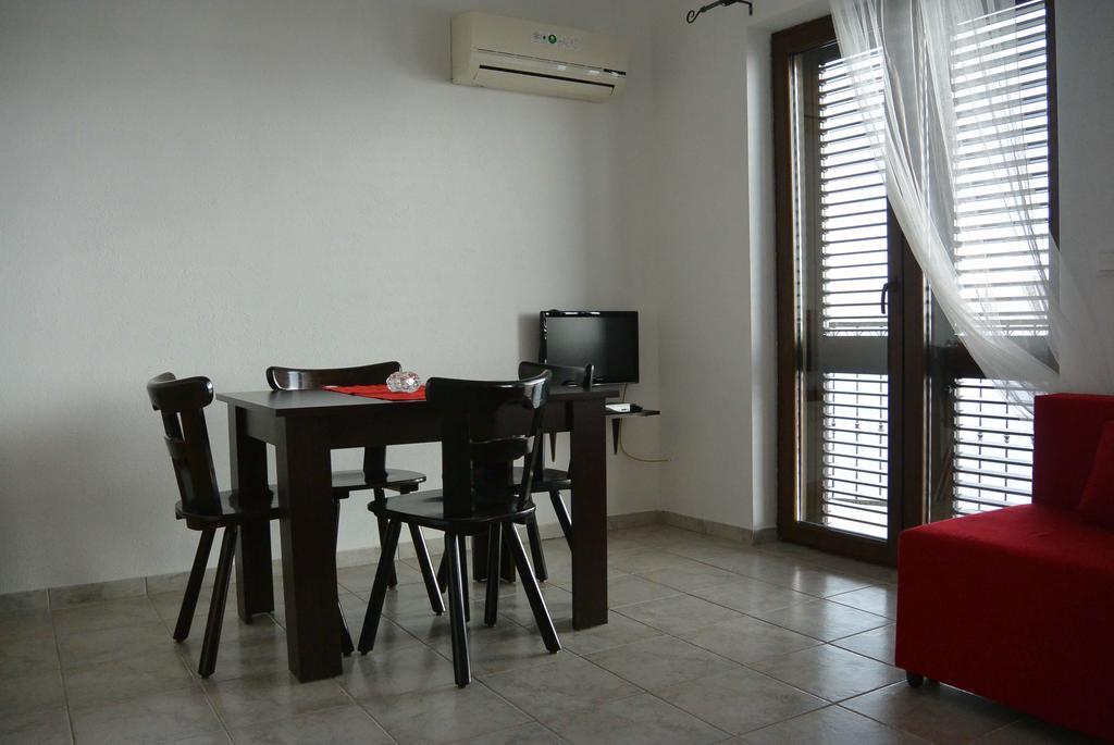 Vila Familia Prizna Exterior photo
